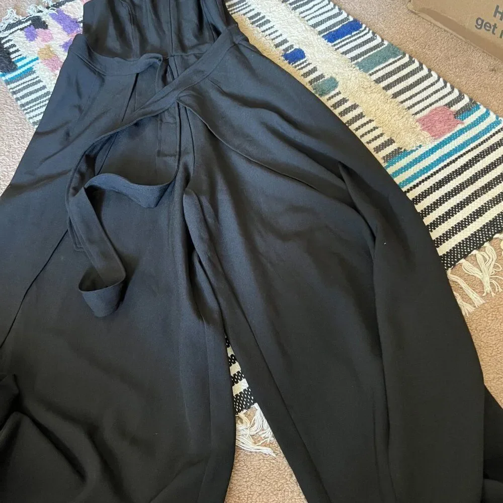 Julia Jordan Waist Tie High Neck JumpsuitBlack‎ Size 4